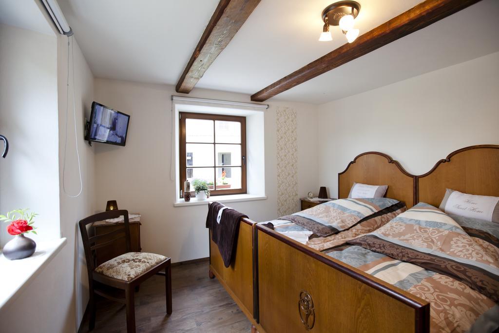 Pension Alte Schmiede Zabeltitz Номер фото